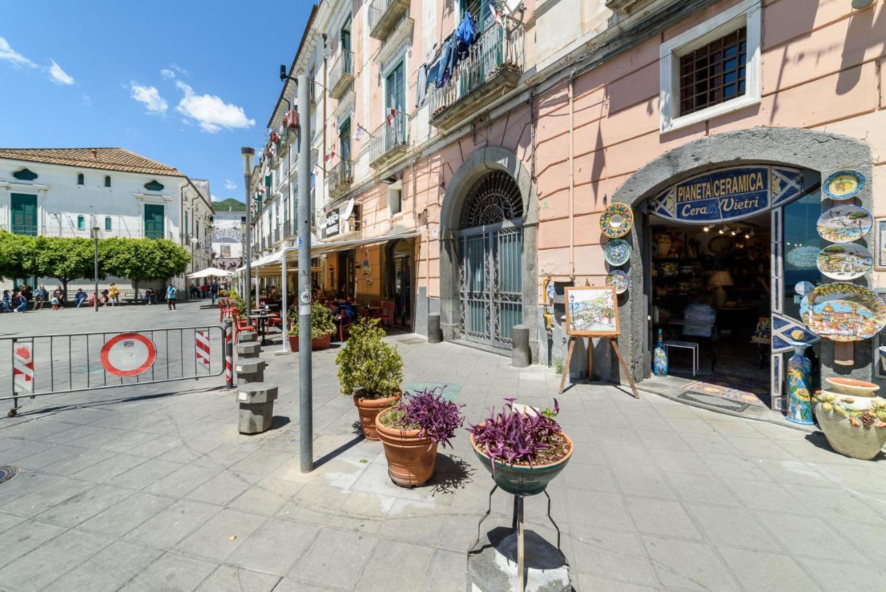 Amalfi Coast Family Luxury Suite Vietri Eksteriør billede