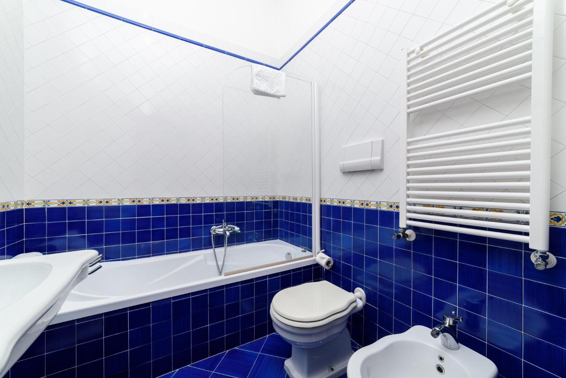 Amalfi Coast Family Luxury Suite Vietri Eksteriør billede