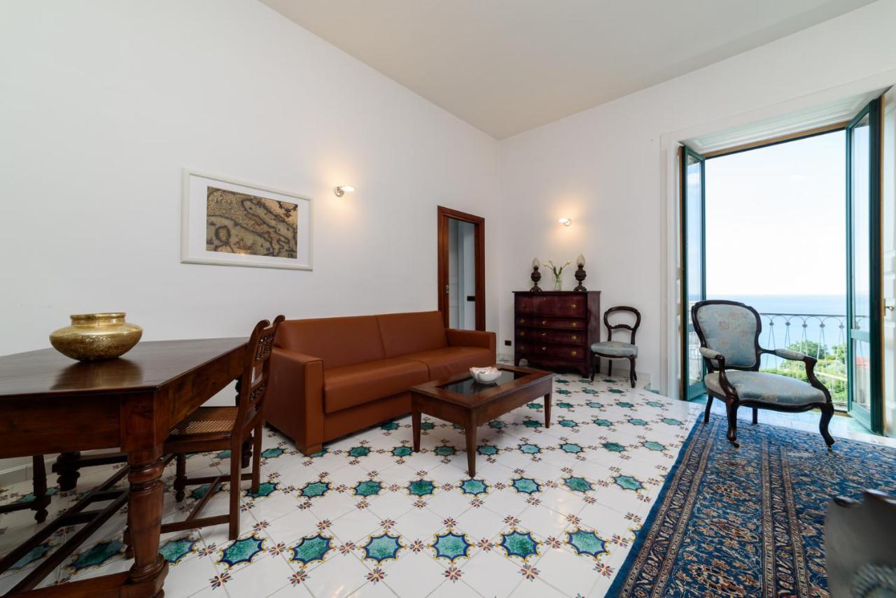Amalfi Coast Family Luxury Suite Vietri Eksteriør billede