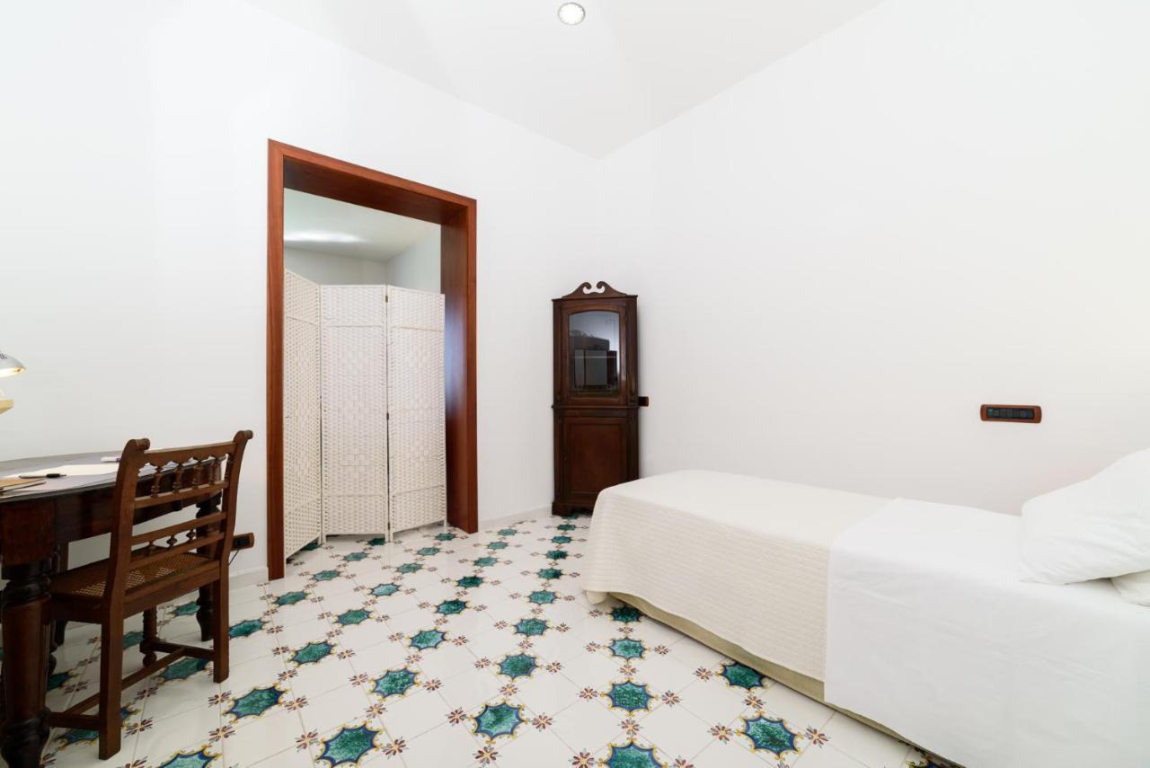 Amalfi Coast Family Luxury Suite Vietri Eksteriør billede