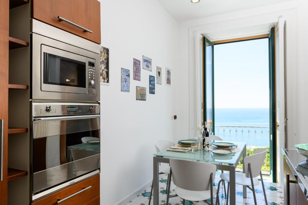 Amalfi Coast Family Luxury Suite Vietri Eksteriør billede
