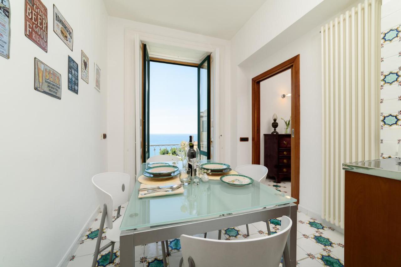 Amalfi Coast Family Luxury Suite Vietri Eksteriør billede